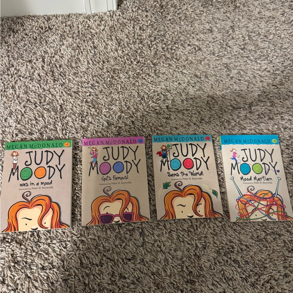 Judy Moody Book Set - Multicolor